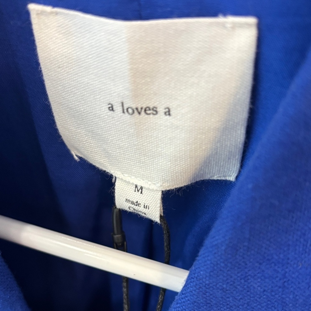 Elegant Royal Blue Double-Breasted Blazer - Picture 8 of 11
